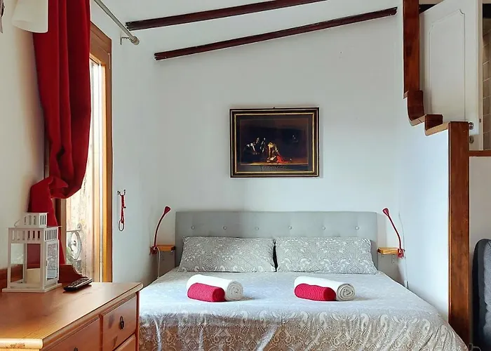 Mattia's Penthouse - View Over Trastevere Roofs Апартаменты *