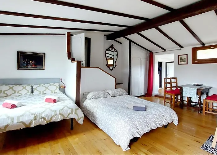 Апартаменты Mattia's Penthouse - View Over Trastevere Roofs Рим